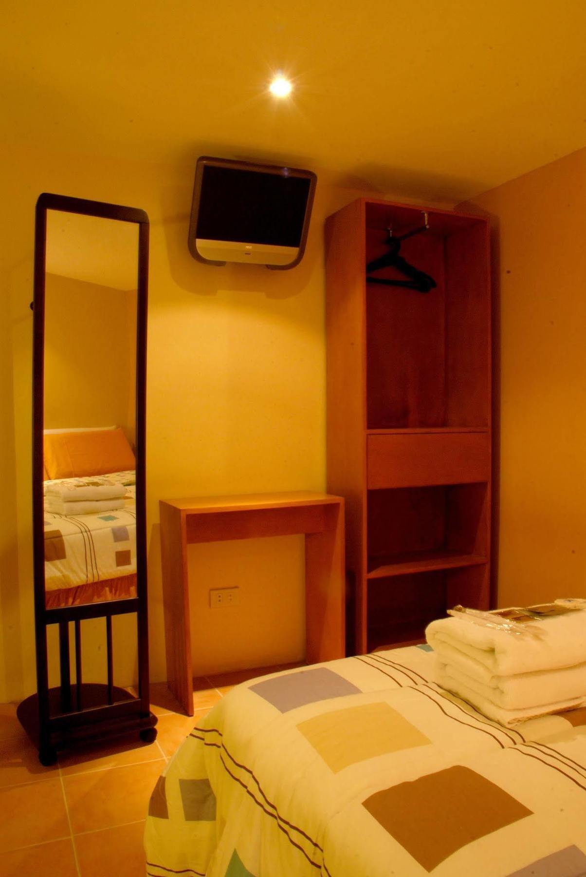 Hotel Gran Prix And Suites 2*