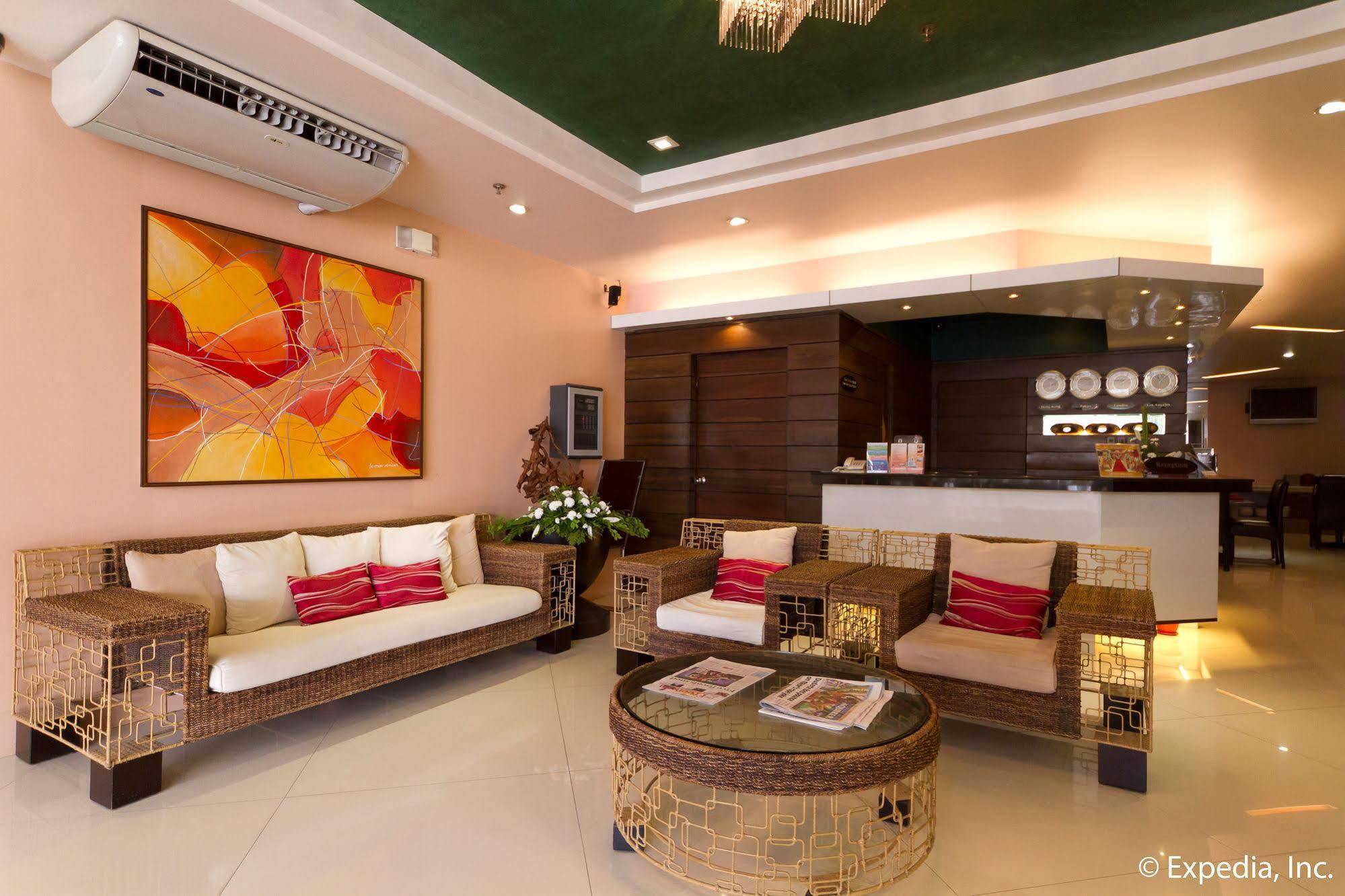 Hotel Allure & 3*