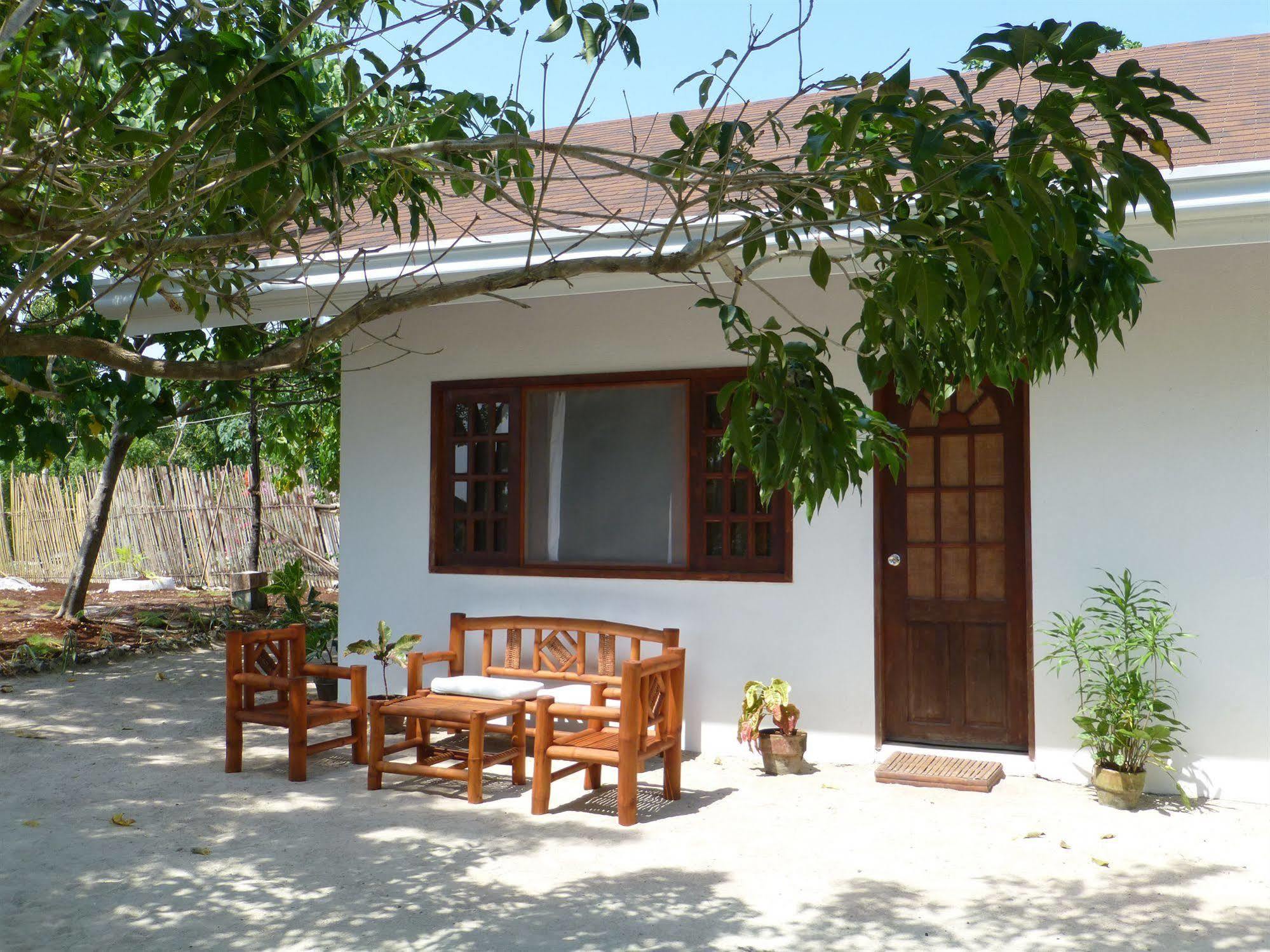 Talima Beach Villas & Dive Hotel 2*