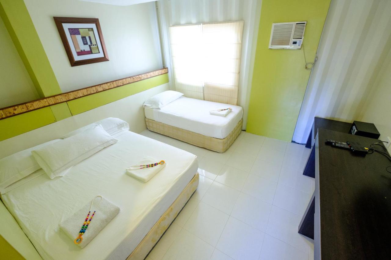 Anika Island 3*