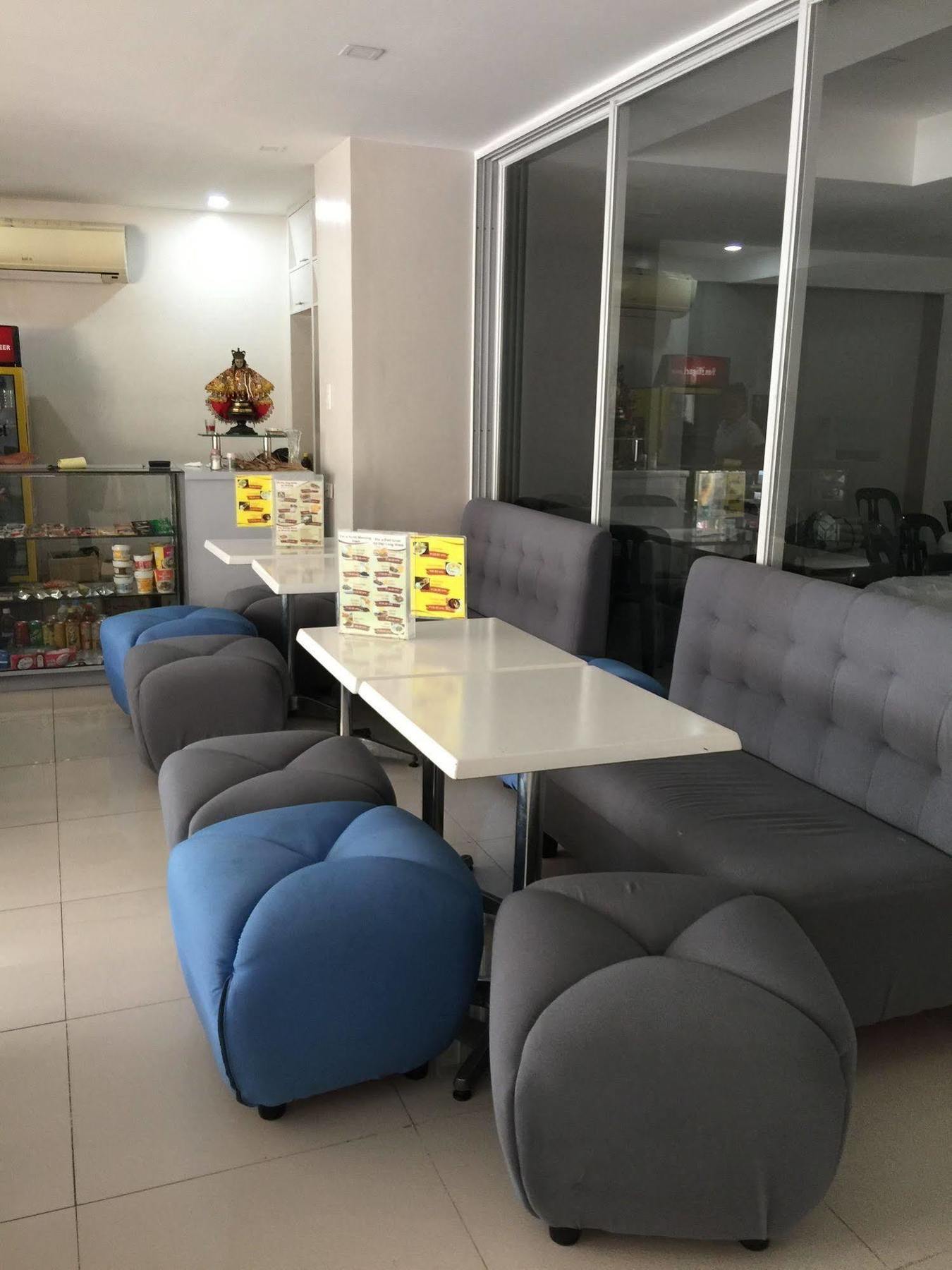 Sampaguita Plaza Garcia 3*