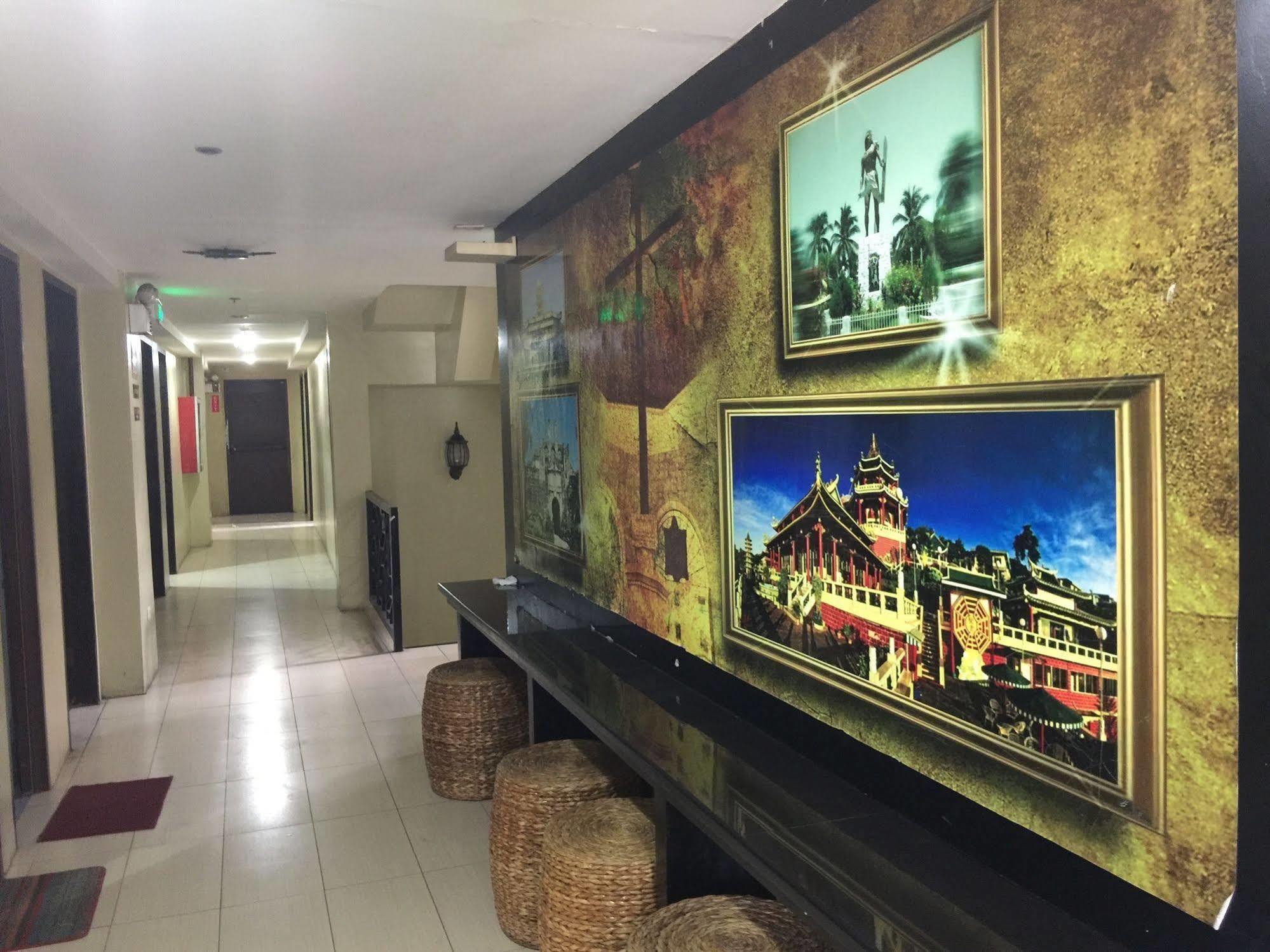 Sampaguita Plaza Garcia 3*