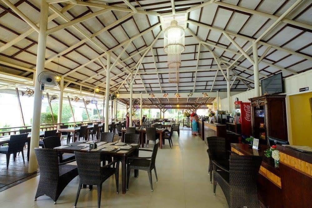 Resort Anika Island 3*