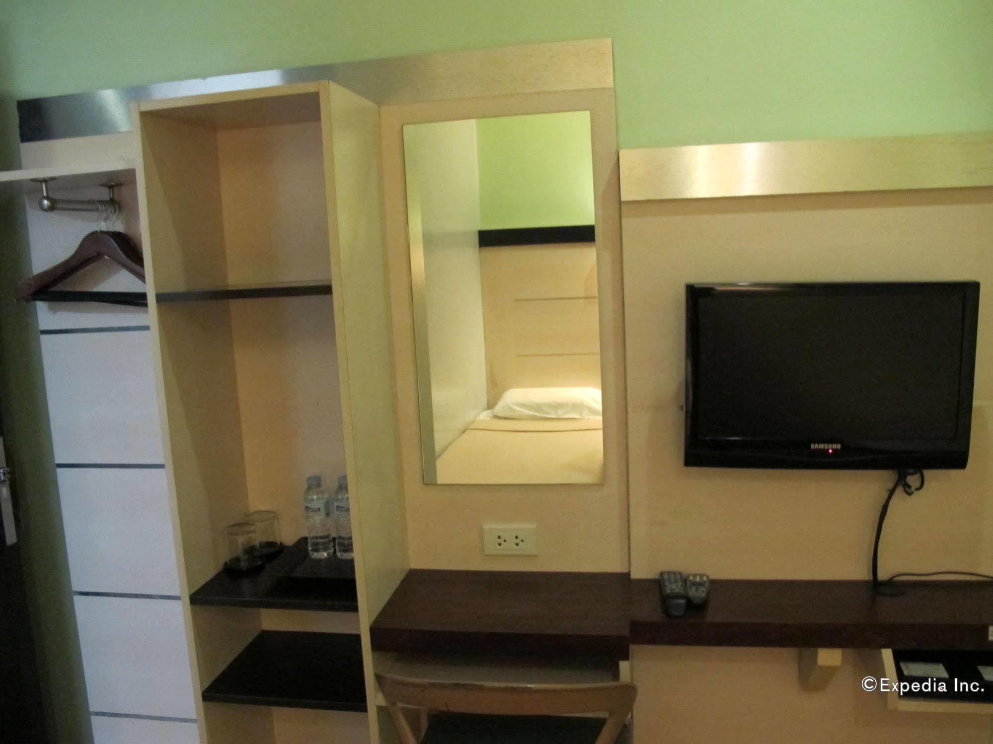Sugbutel Family Hotel Cebu