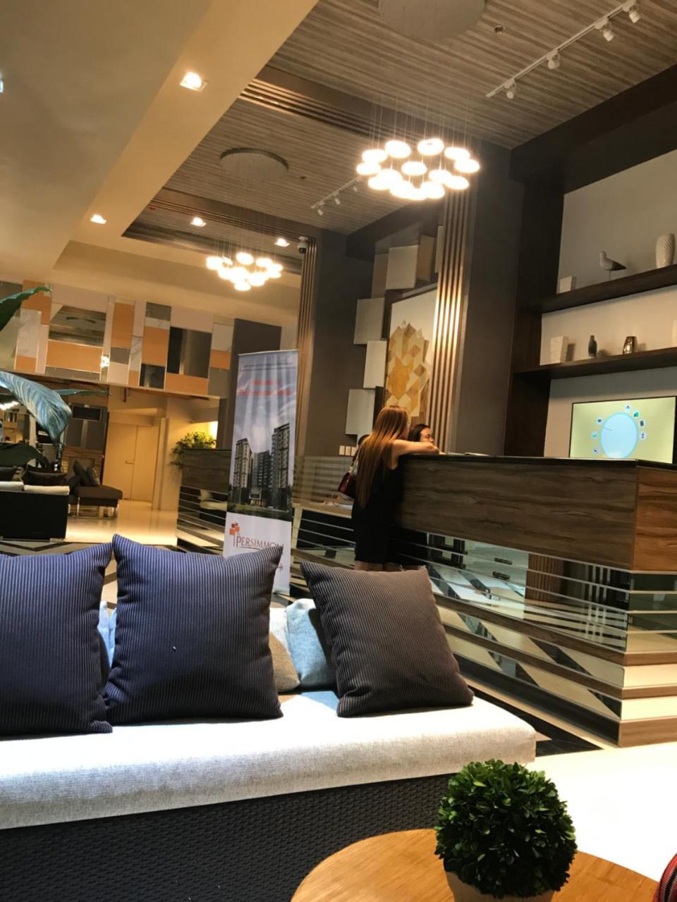 The Persimmon Near Ayala And Sm Cebu