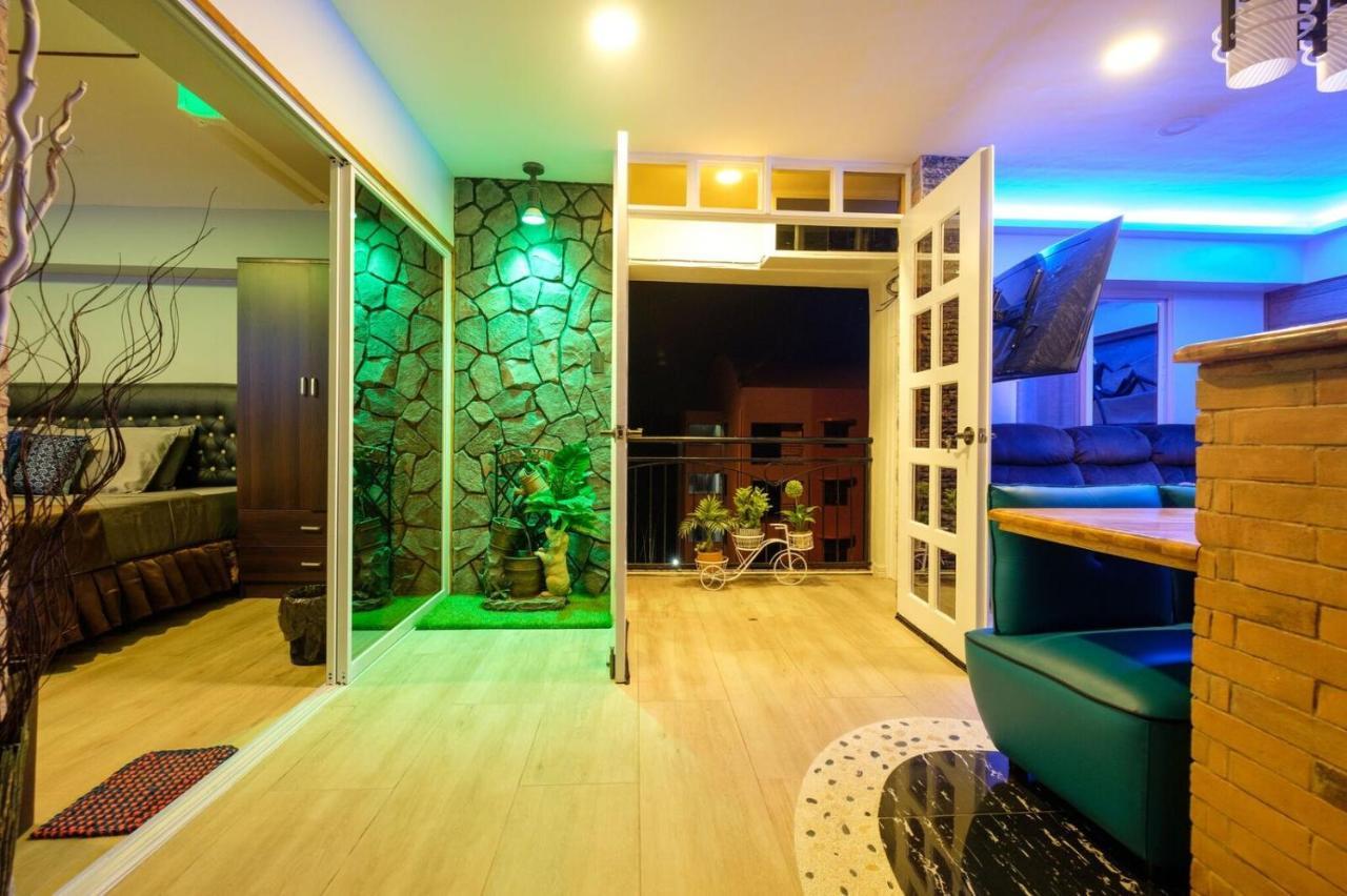 Apartment Clockworkorange Luxury 4-minutes Away To Airport *