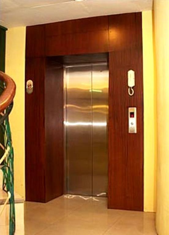 Verbena Capitol Hotel