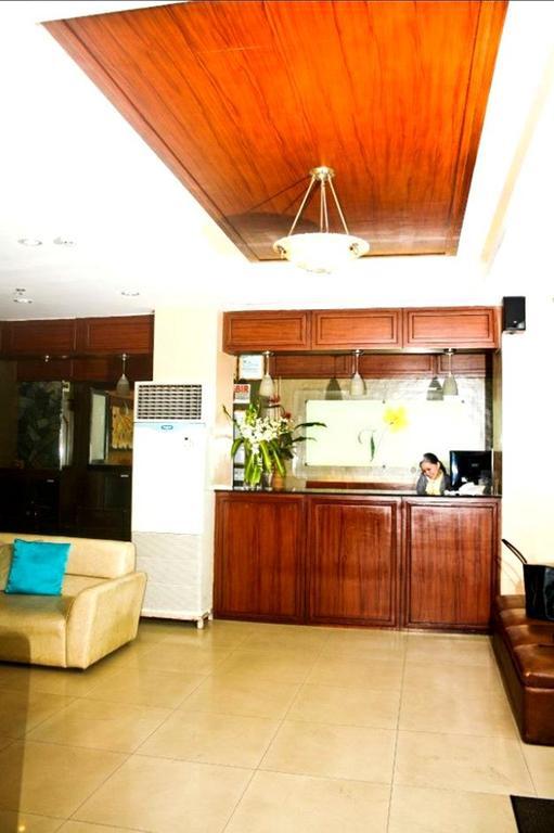 Verbena Capitol Hotel 3*