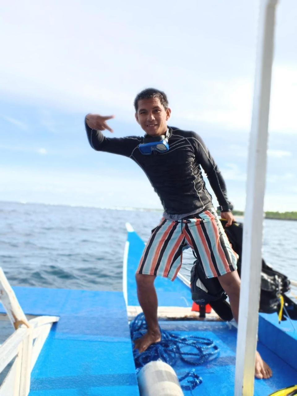 Resort The Shark's Tail Dive Center 3*