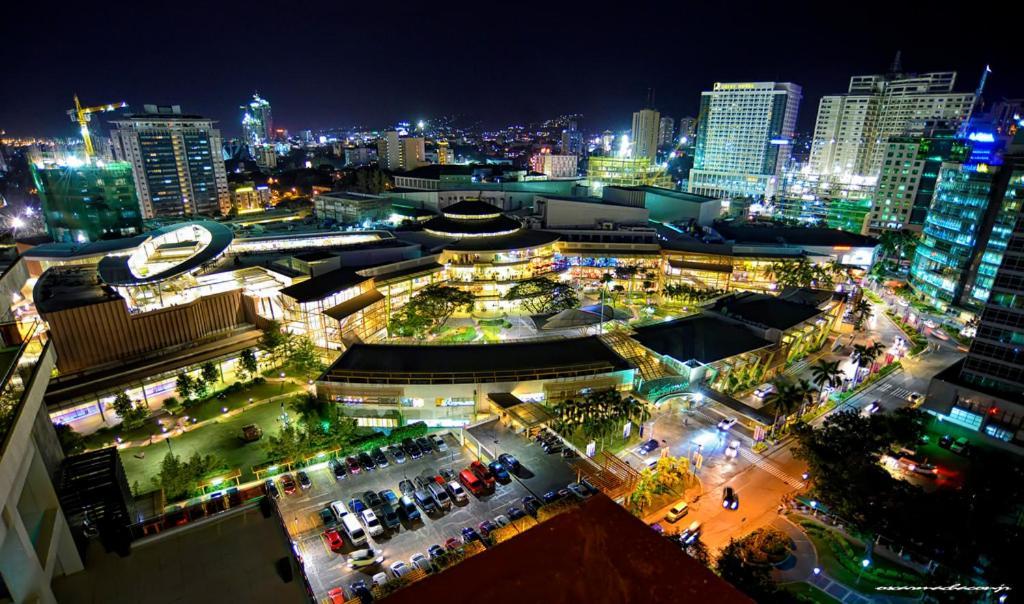 Padgett Place Deluxe Apartment Cebu