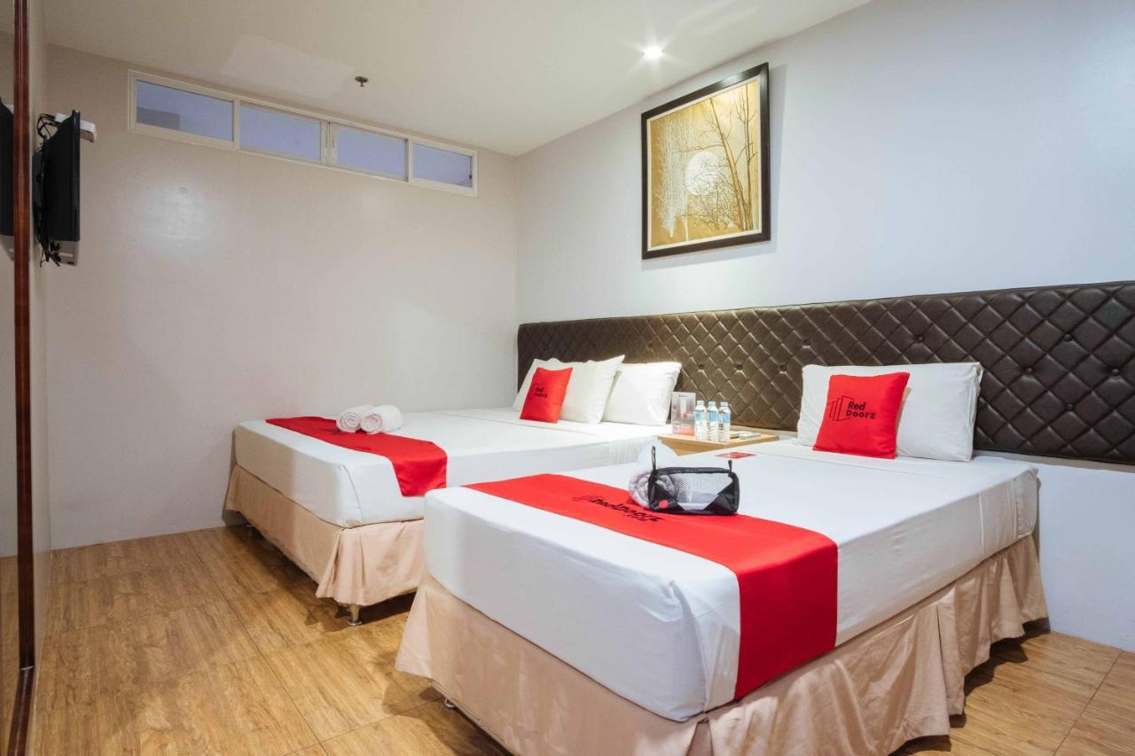 Reddoorz Near Capitol 3* Cebu