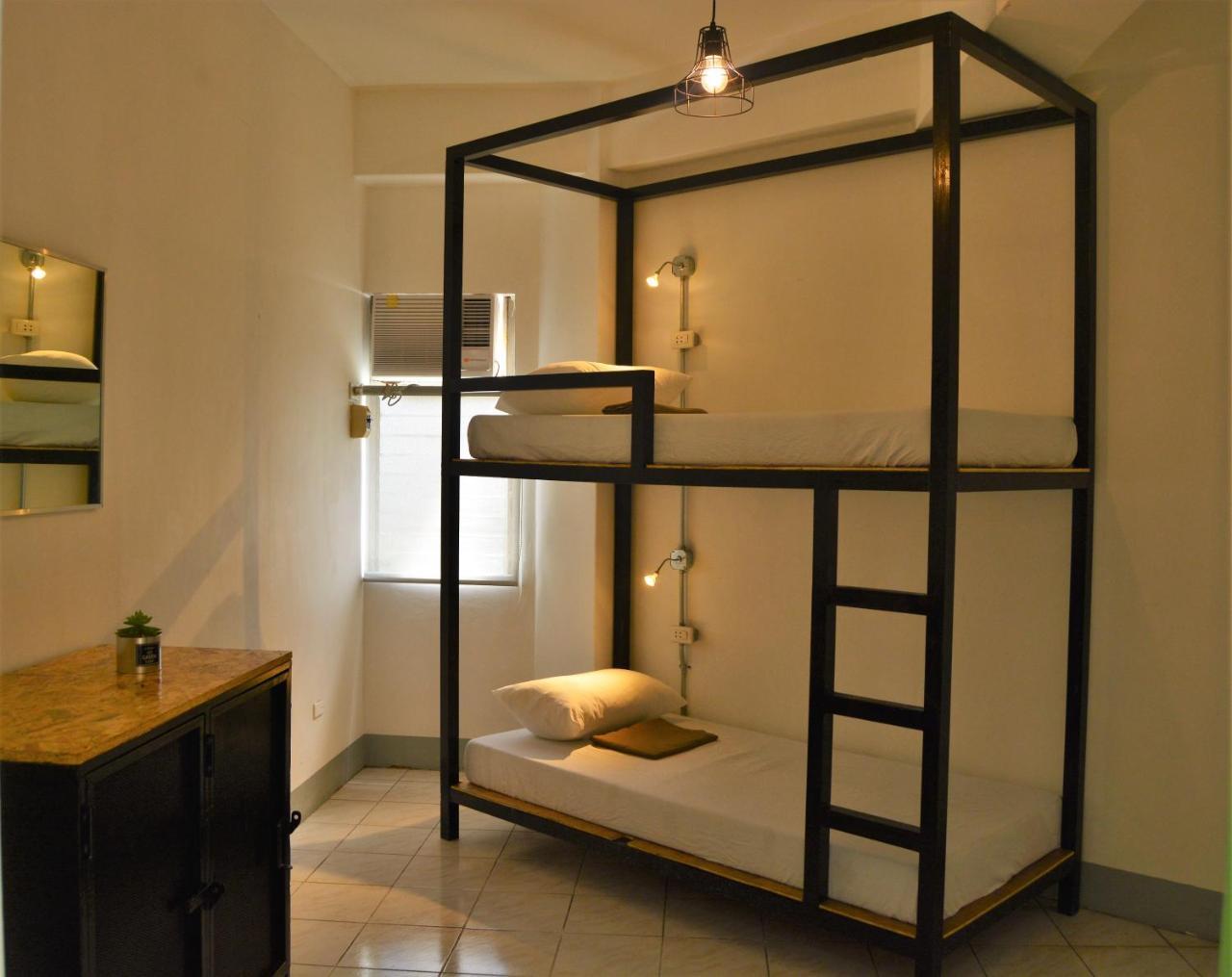 Hostel Mad Monkey (adults Only) *