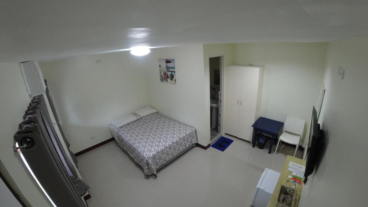 Kona Island Hotel