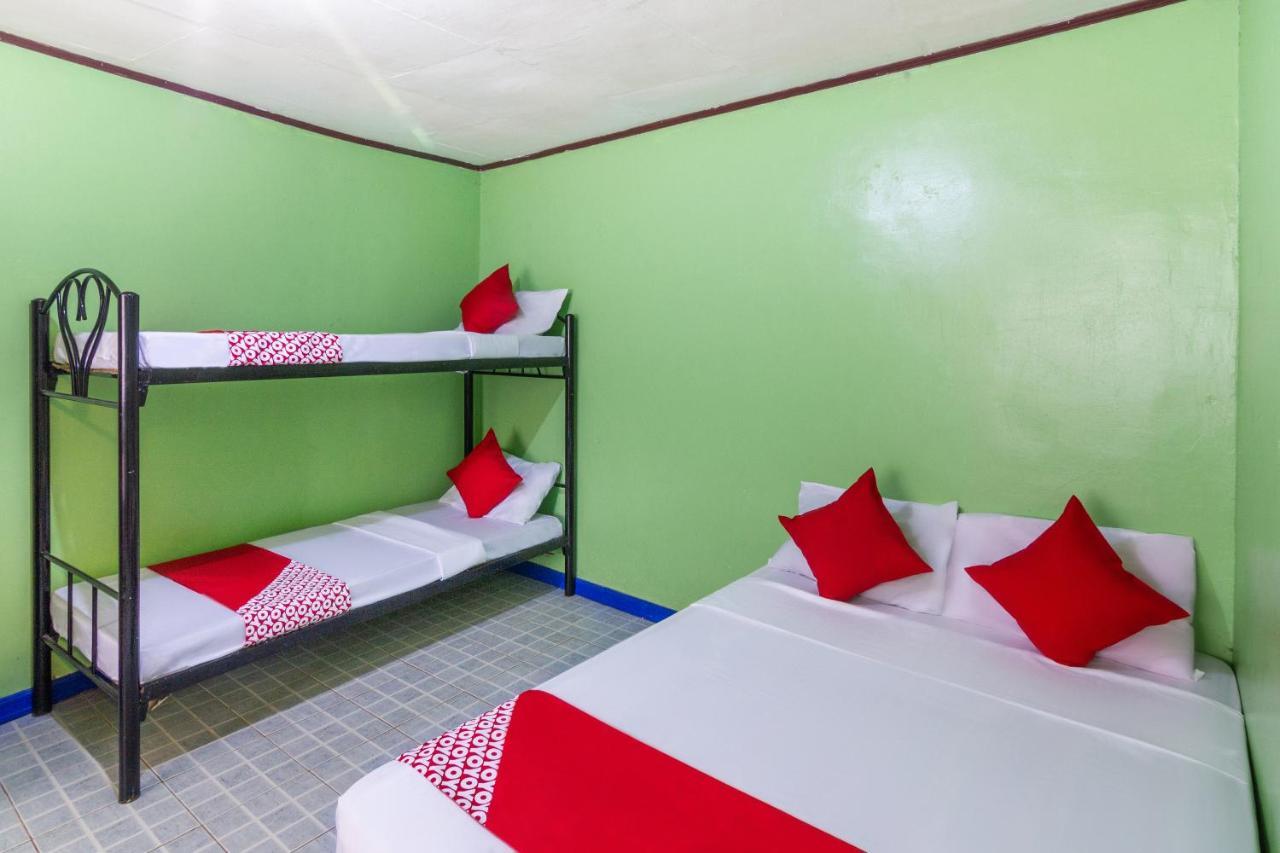 Hotel Cebu 3*