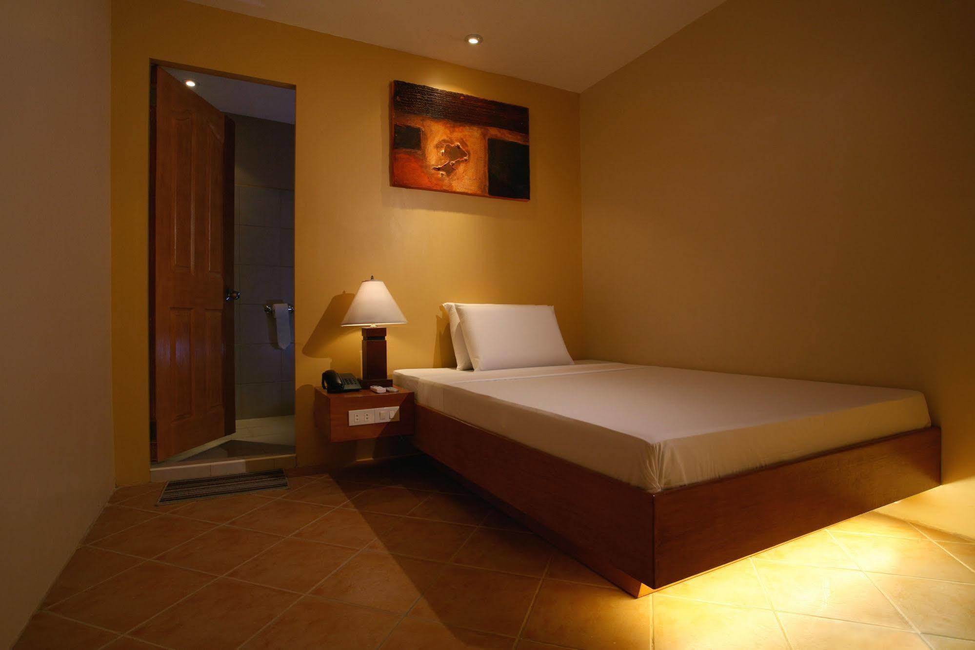 Gran Prix And Suites Hotel Cebu
