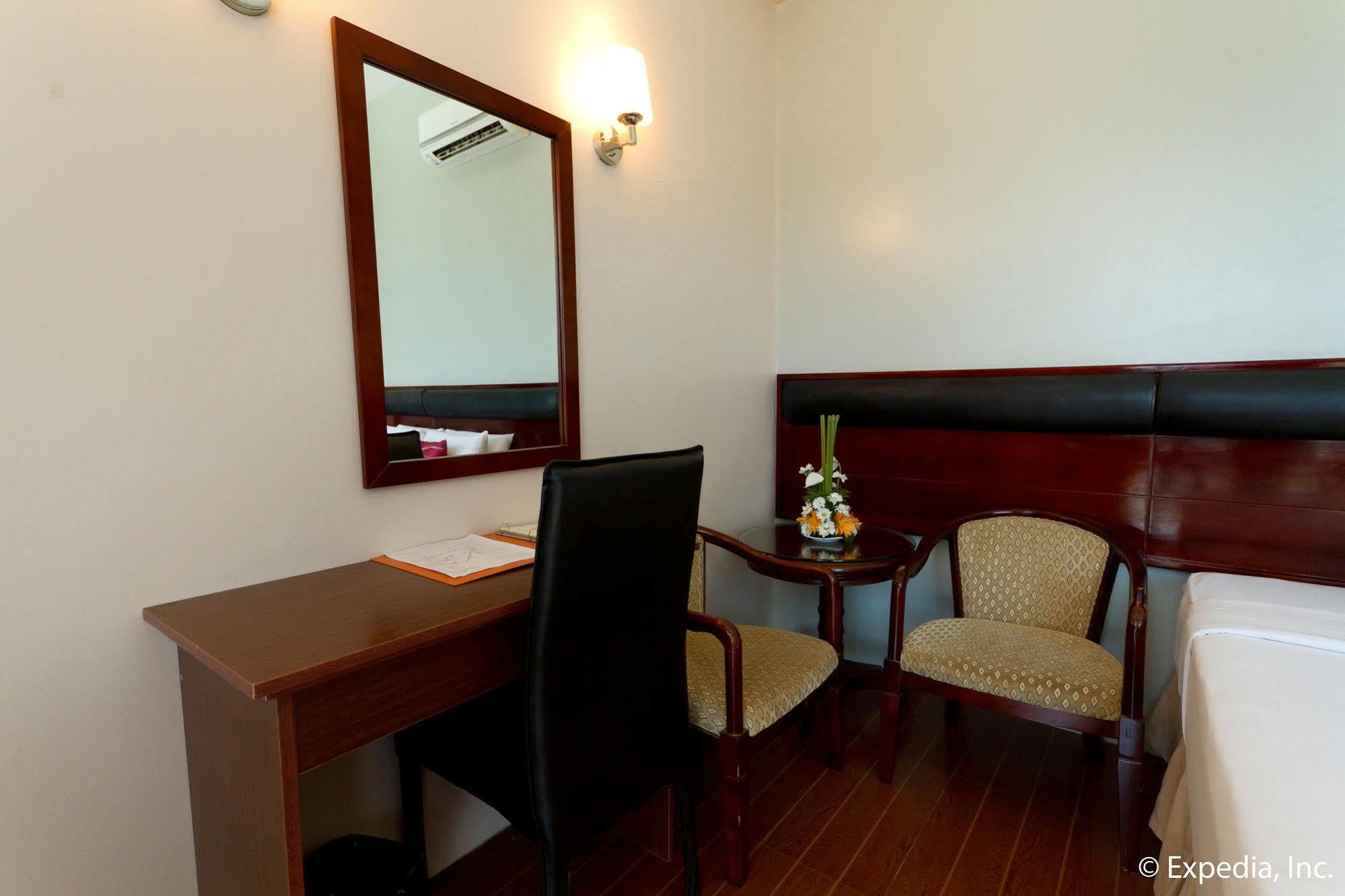 Hotel Allure & Cebu