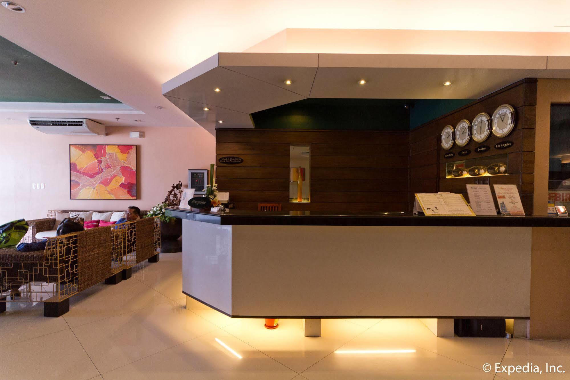 Allure & Hotel 3*