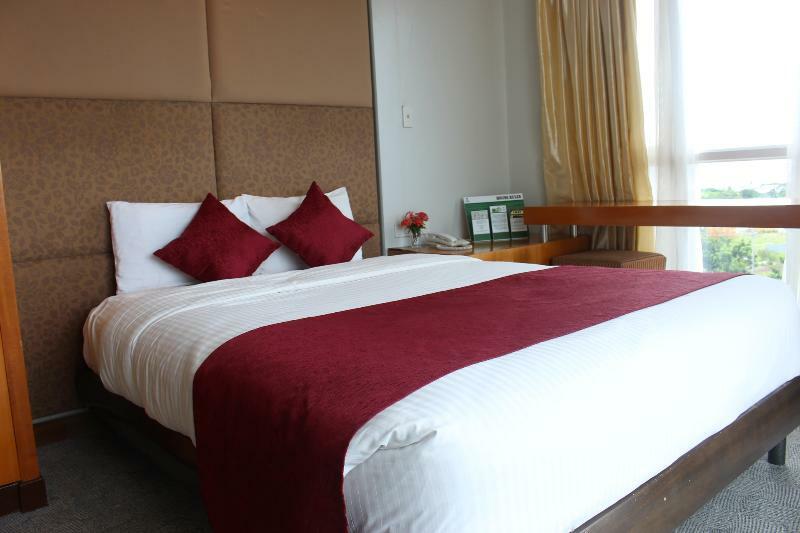 Sotogrande And 4* Lapu-Lapu City