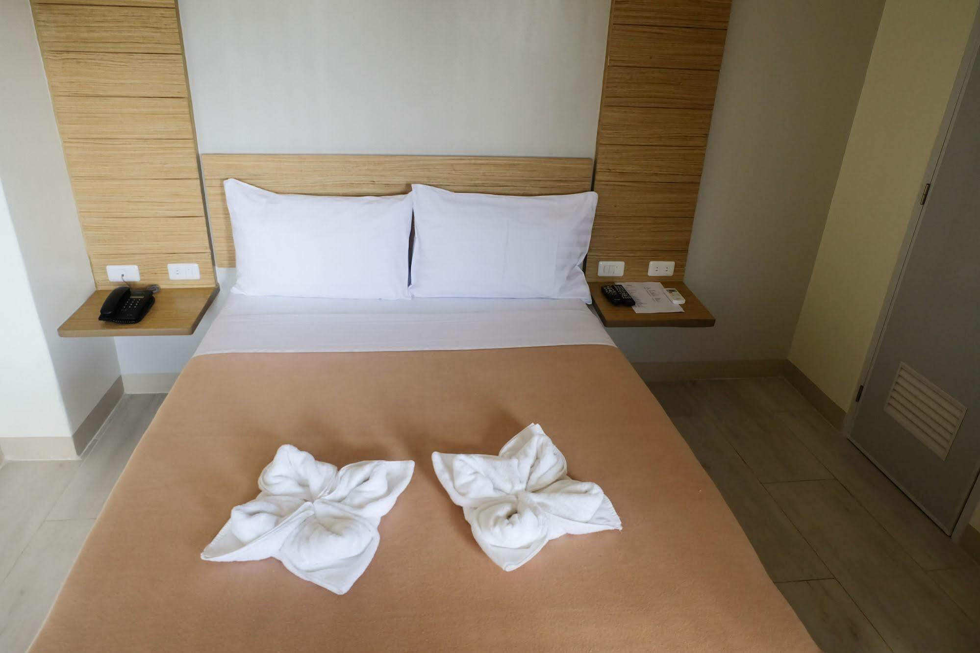 Hotel Mactan 2*