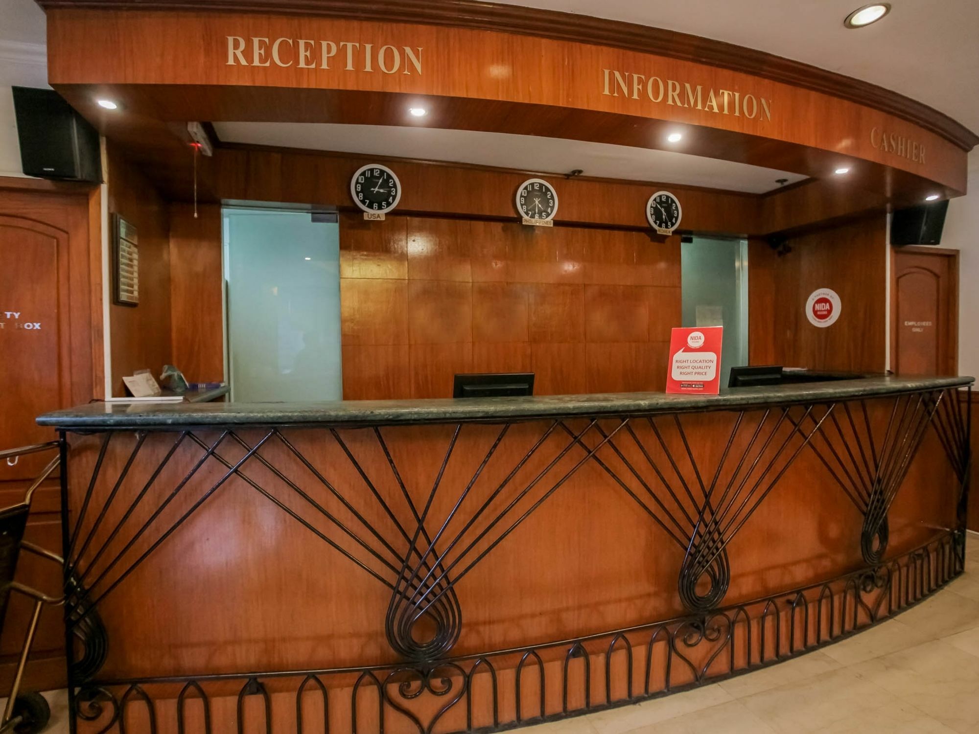 Nida Gorordo Avenue Hotel 3*