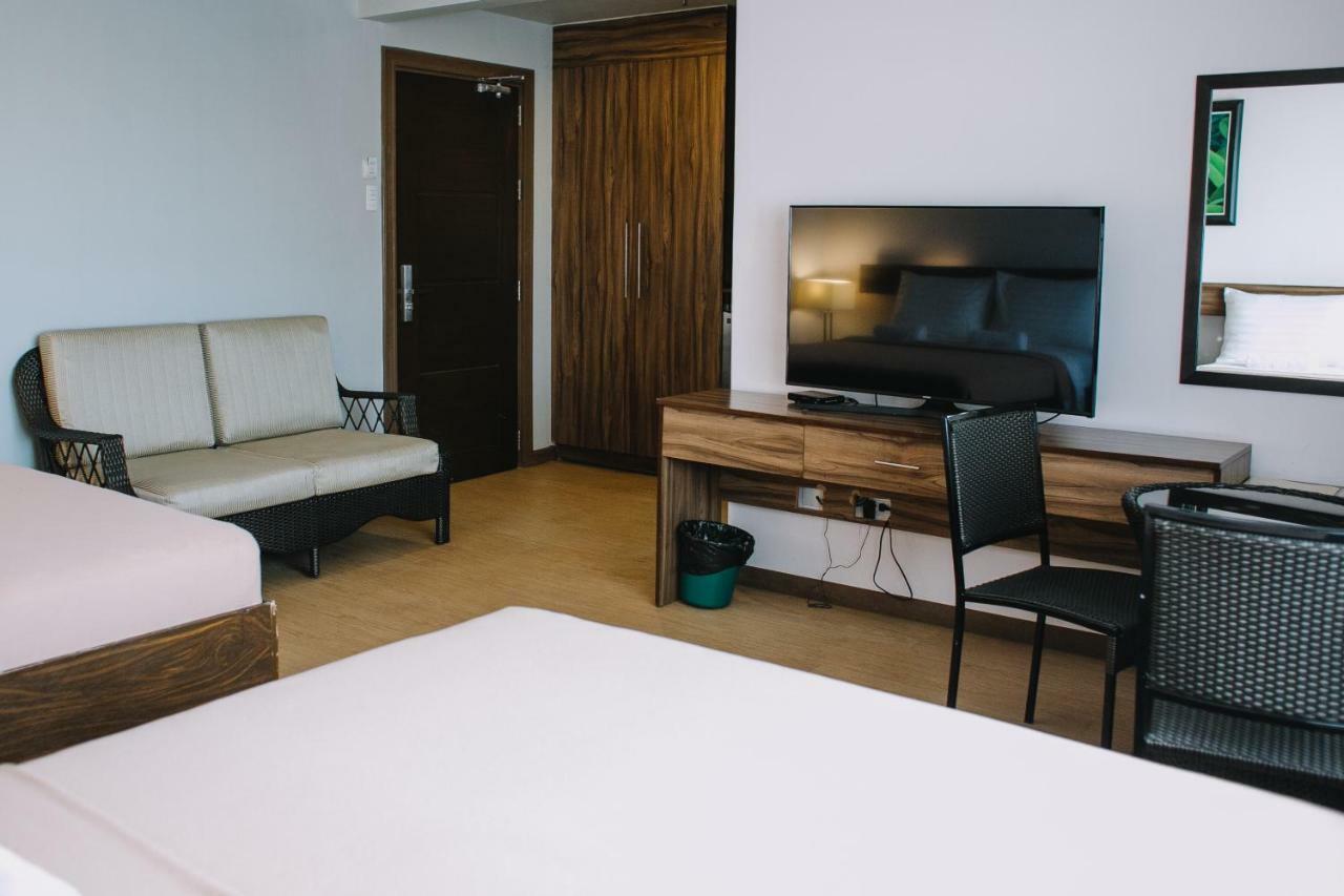 Leope Hotel 3*