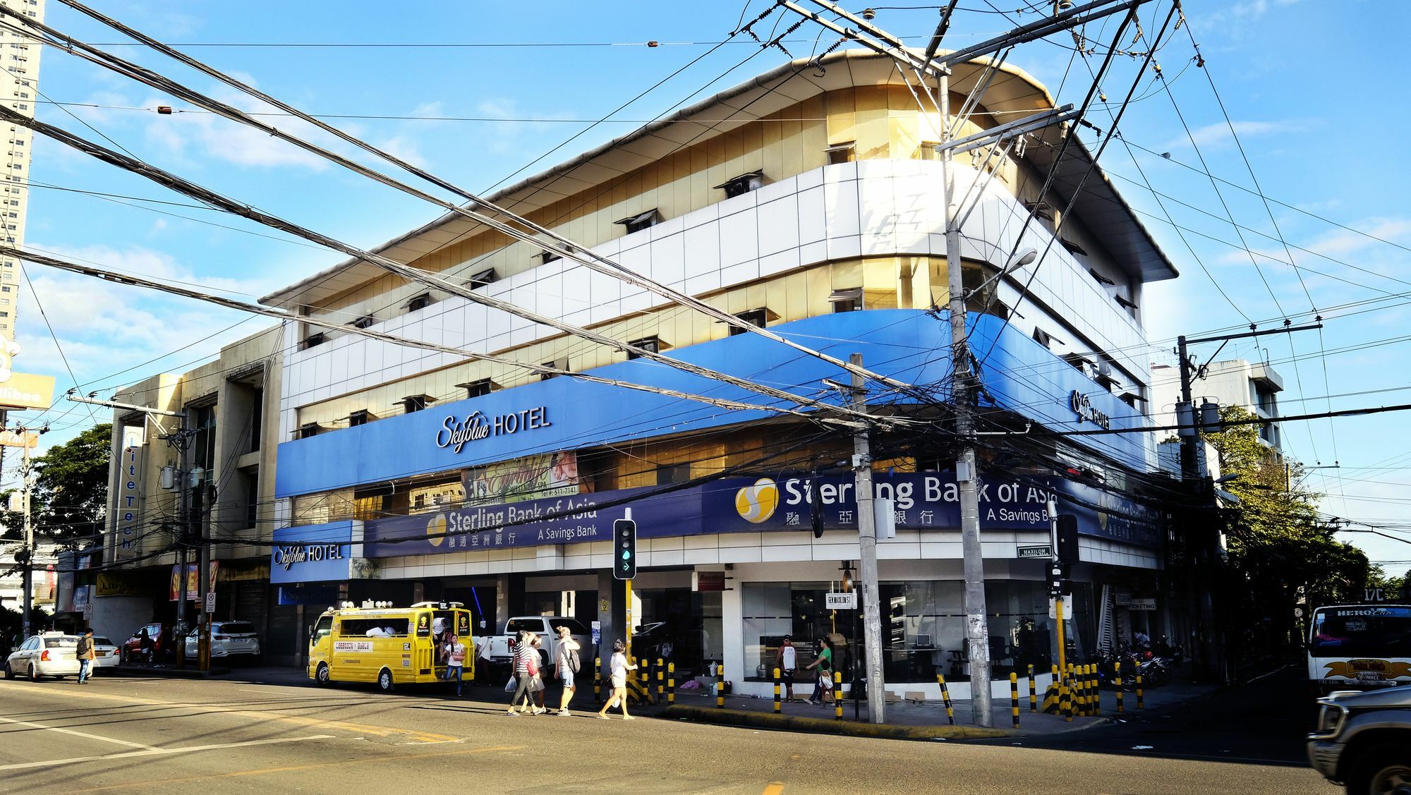 Skyblue Hotel 2*