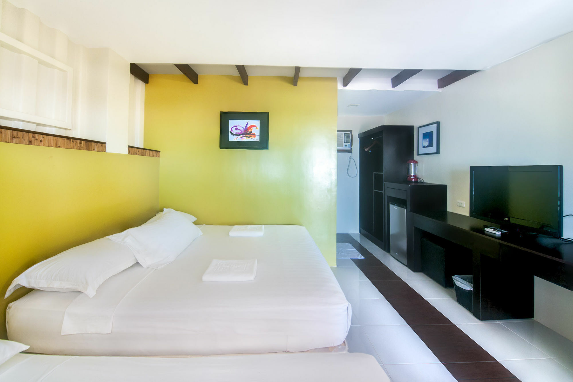 Anika Island 3*