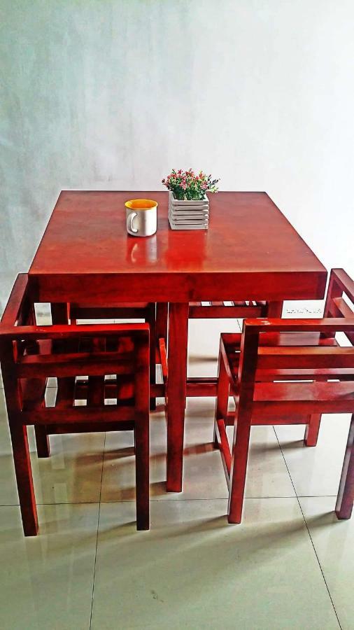 B Hive Homestay