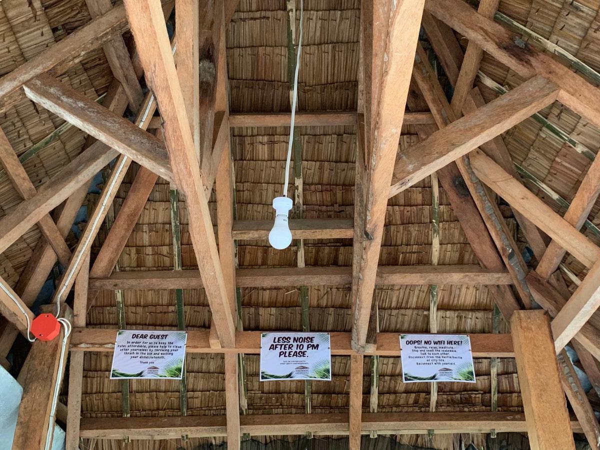 Suba Nipa Huts Homestay *