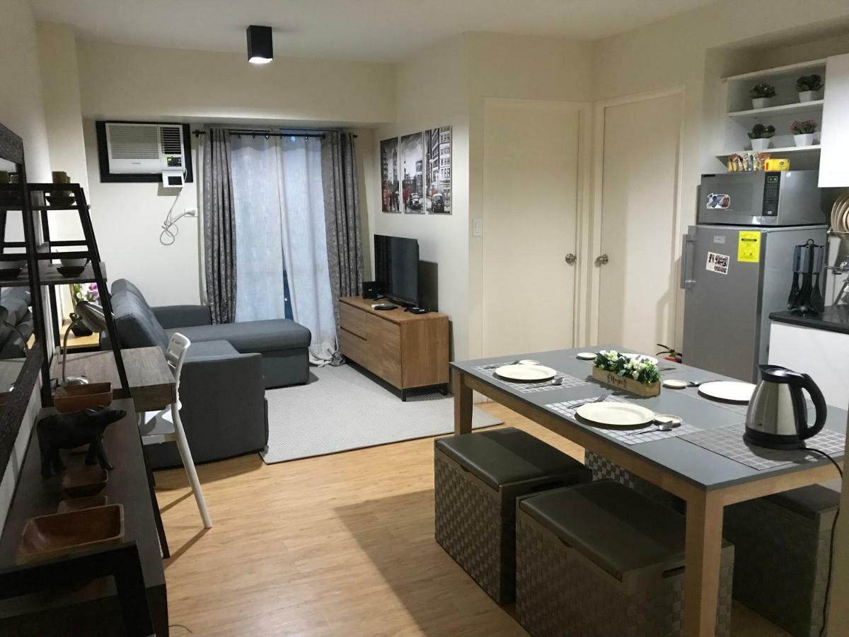 Cozy 922 At Tower One Apartment *