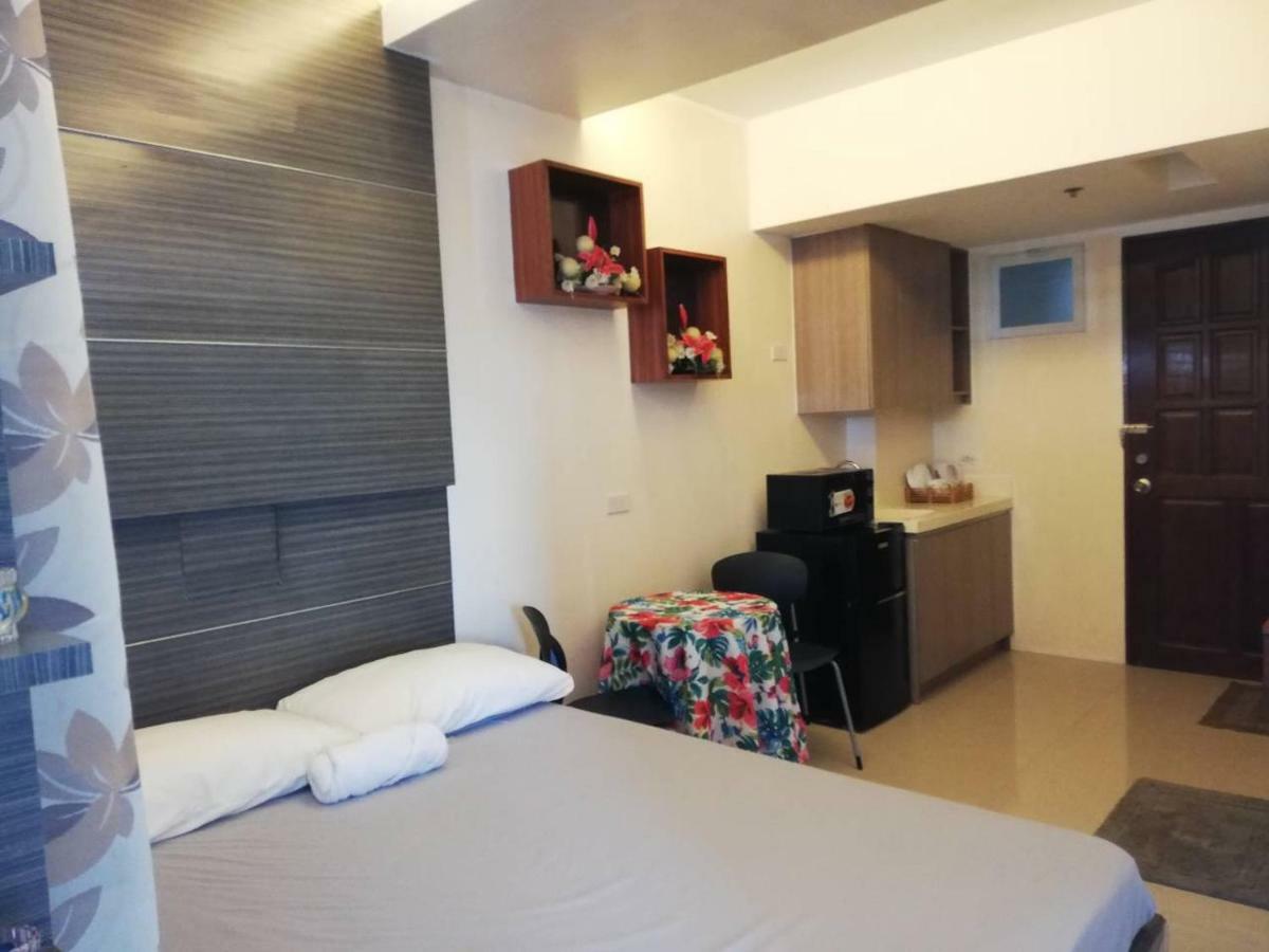 At La Guardia Apartamento *