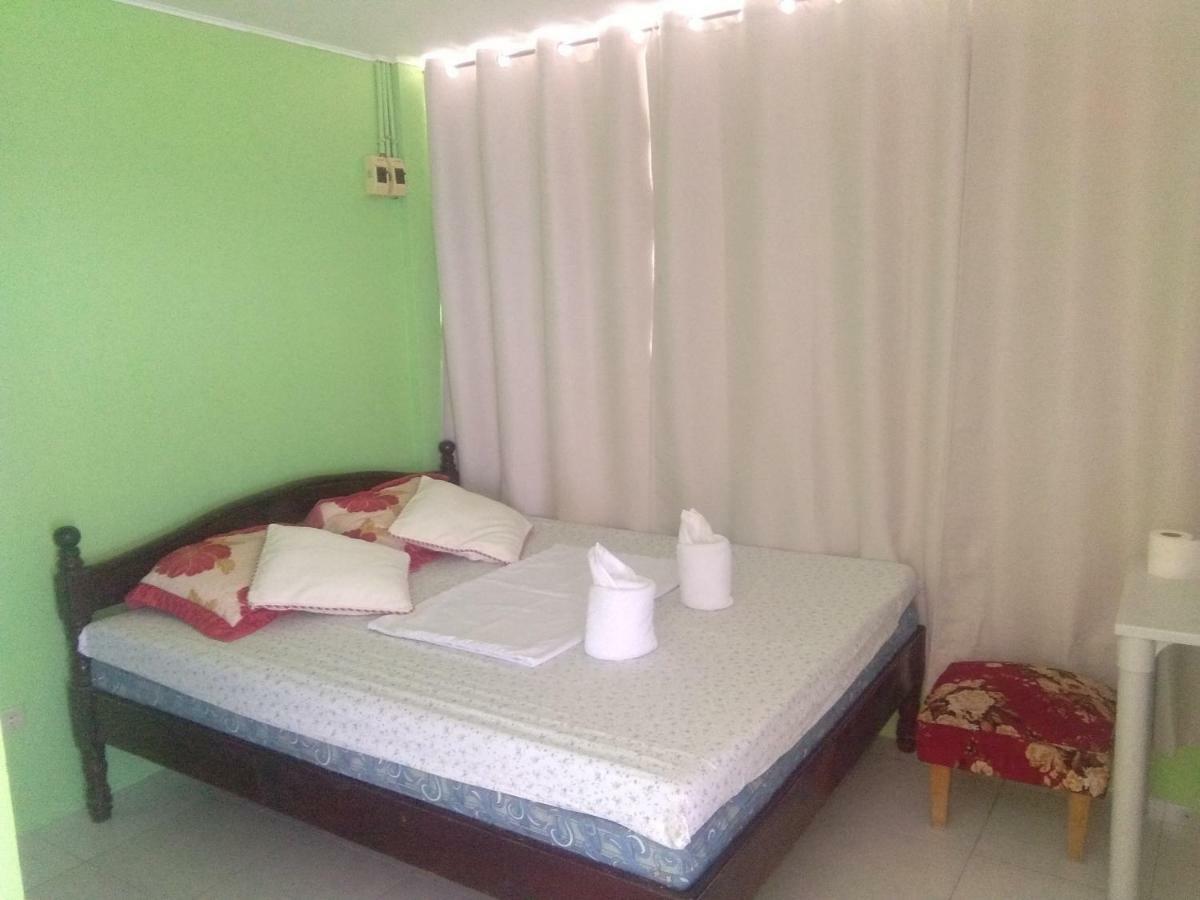 Mwr House By Cocotel (adults Only) bahay-panuluyan *