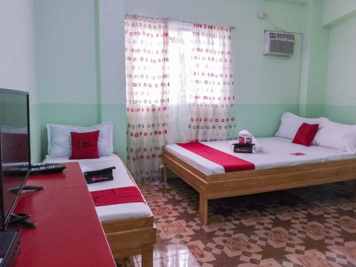 Reddoorz Near Oslob Whale Shark Watching Area Hotel 2*