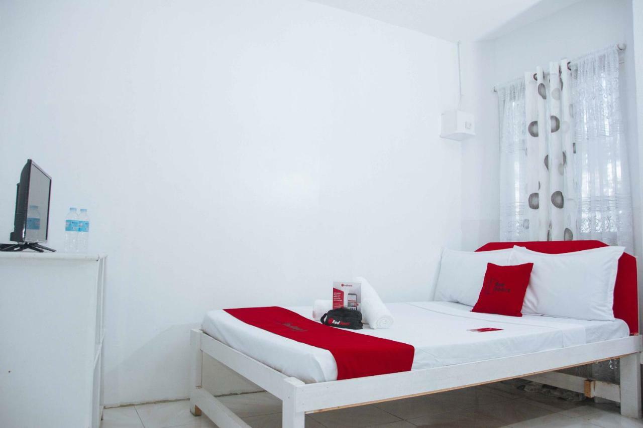 Hotel Reddoorz Near Oslob Whale Shark Watching Area 2*