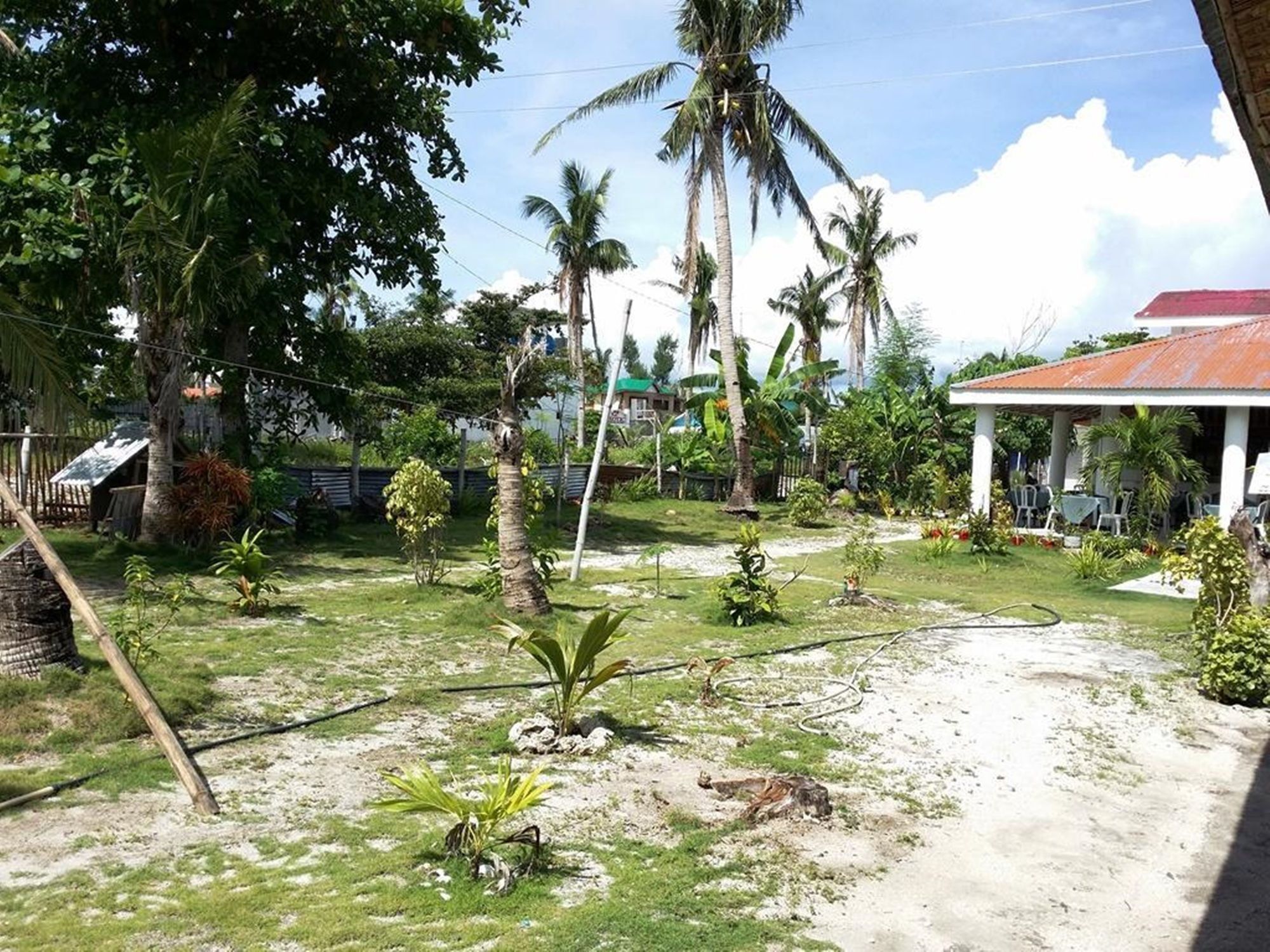 Mr. Kwiiz And Restaurant 2* Daanbantayan