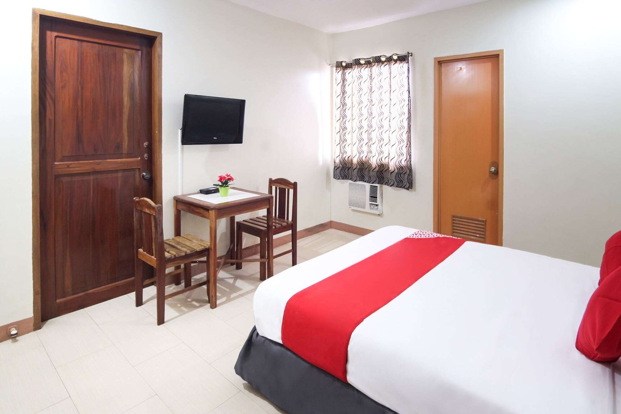 Oyo 130 Jy Crown Palace Cebu