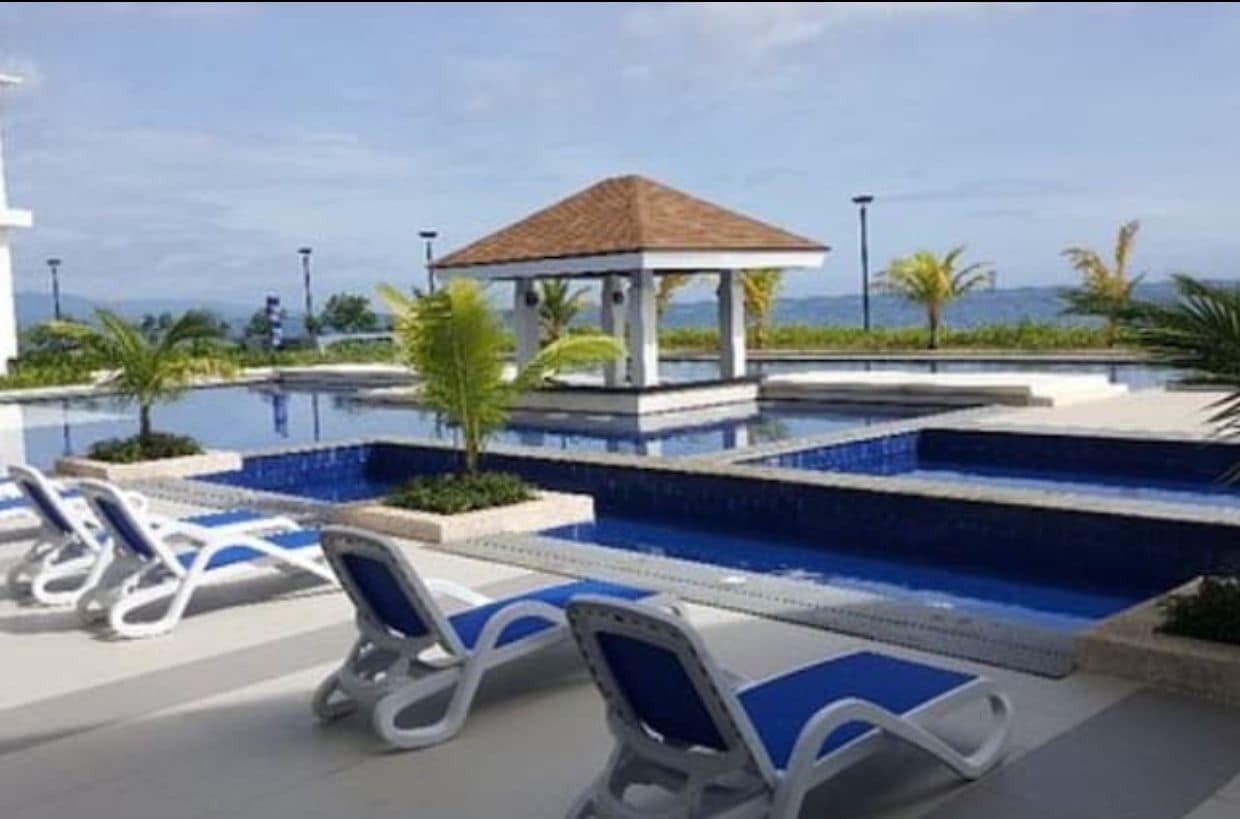 Hotel Arterra And 3*