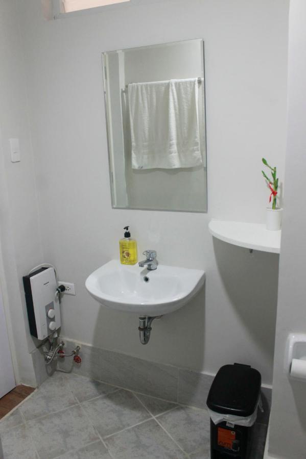 Antonio's Place, 3 Mins To Mactan Airport, Fast Internet With Netflix Apartment Lapu-Lapu City