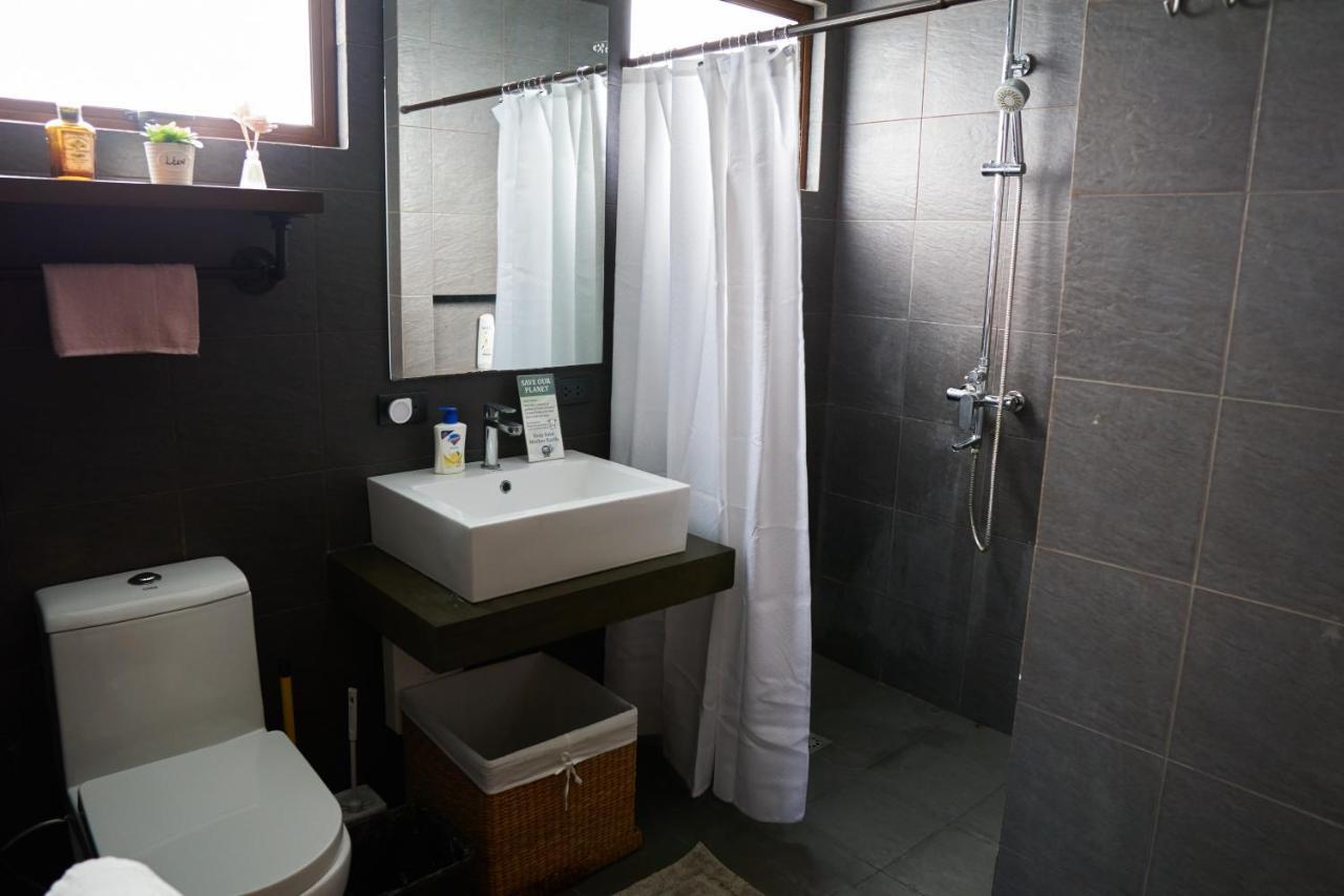 Holiday home Isla 1 Amazing Waterfall Pool House Near Beach, Bars & Restaurants Lapu-Lapu City