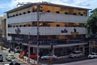 Gran Prix And Suites