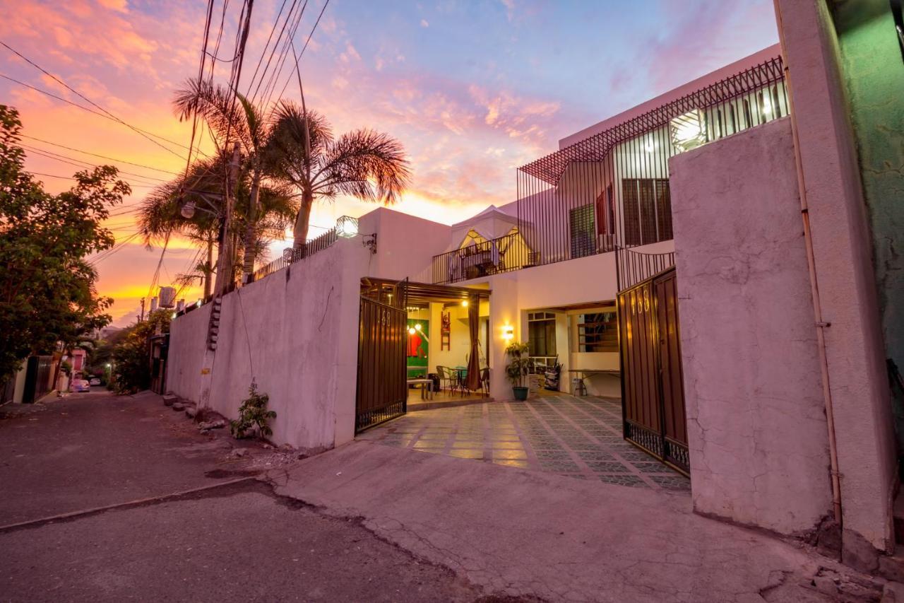U Feel #1 Guest house