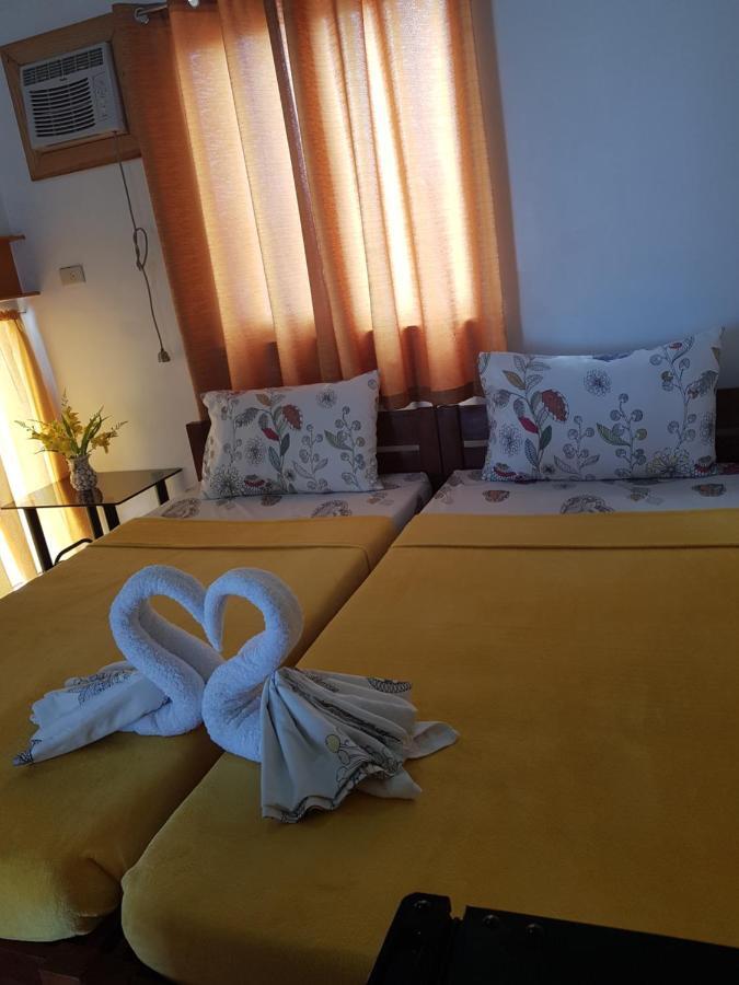 John's Seaside 3*