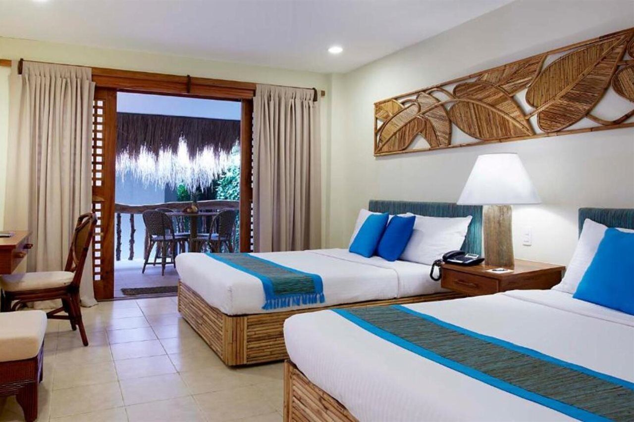 Bluewater Maribago Resort 4*