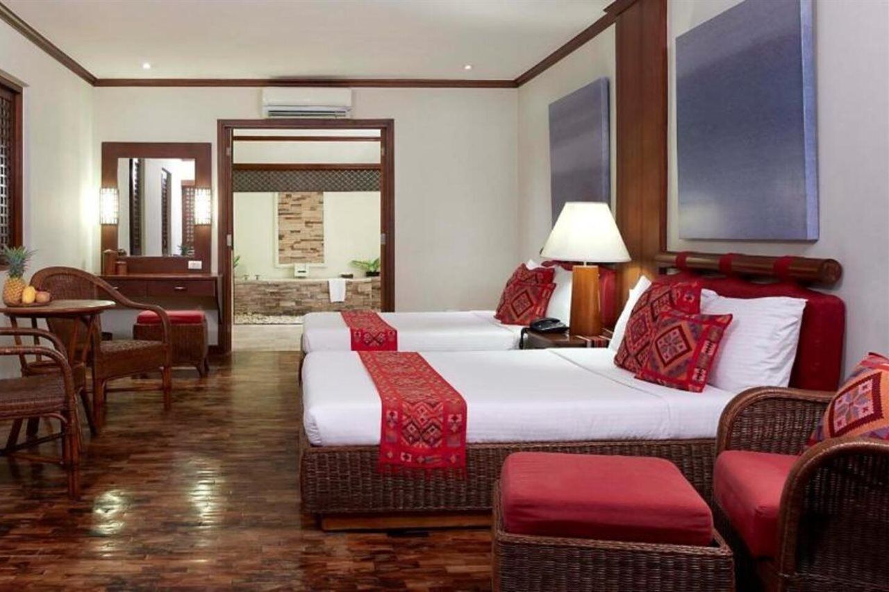 Bluewater Maribago Resort 4*
