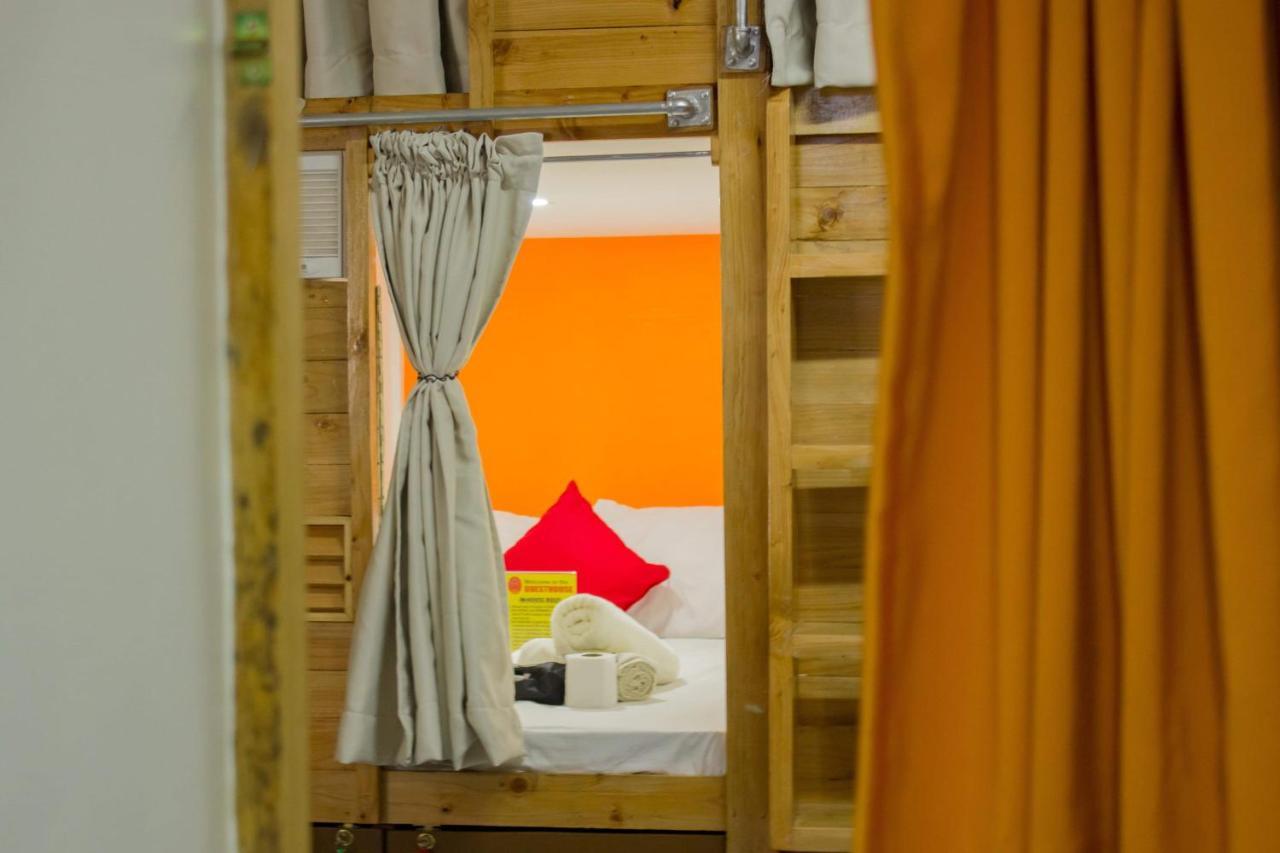 Luxs Capsule (adults Only) Hostel Cebu