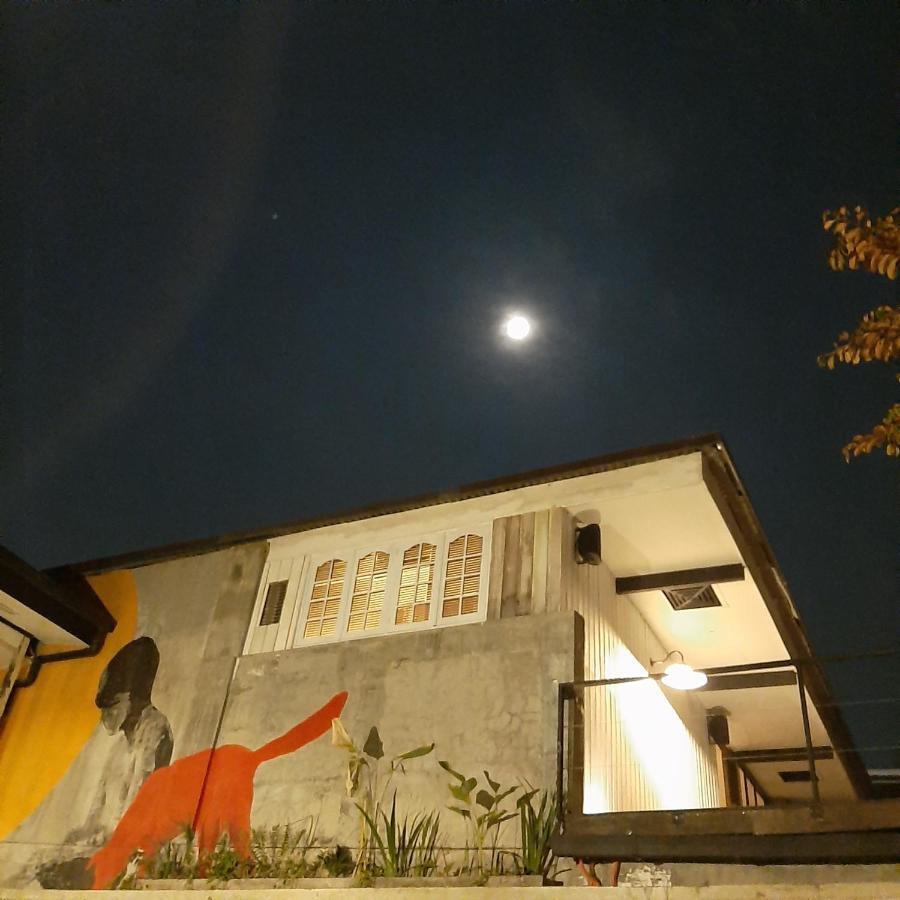 The Flying Fish Albergue *
