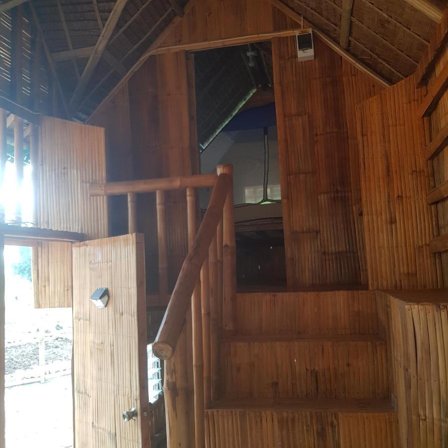 Nirvana & Dive Centre - 3* Moalboal