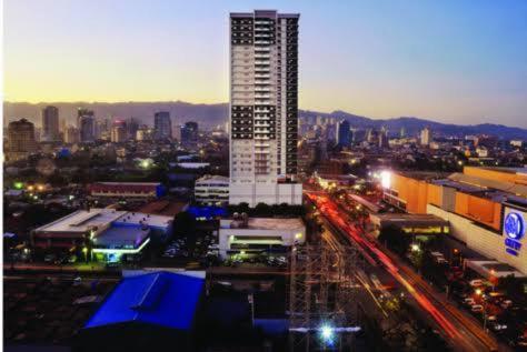 Dreamer'S Pad Sm City Cebu - Sunvida Tower With Free Access To Pool And Netflix Apartment