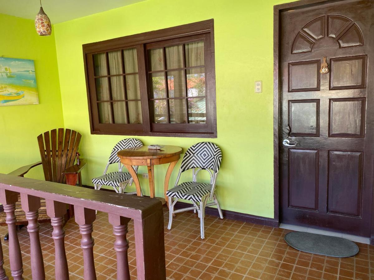 Marina Village Resort Moalboal