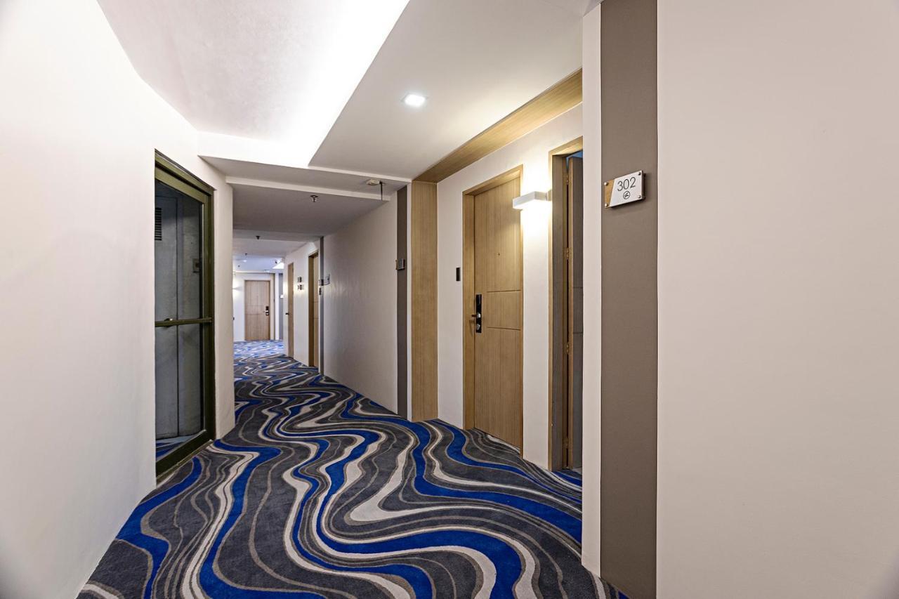 Sarrosa International And Residential Cebu